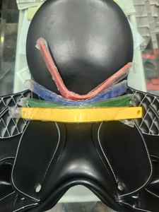 Silla de Montar Inglesa Ligera, Cómoda y Duradera, de Cuero, con Estructura de Madera y Herrajes de Latón Niquelado - Product Image 3