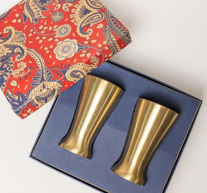 Ensemble de verres en laiton martelé doré poli sur mesure, 4 pièces, idéal pour les cadeaux de mariage, à prix abordable - Product Image 5