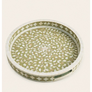 Plateau de service de mariage moderne fait main avec incrustation de nacre, design mosaïque en bois écologique vert olive et poignées - Product Image 3