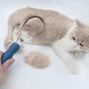 Brosse de toilettage réglable en acier inoxydable pour animaux de compagnie, grattoir à poils, lame anti-chute de poils pour chevaux, chiens et chats, outil d'élimination des poils d'animaux - Product Image 2
