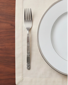 Ensemble de fourchettes élégantes en métal avec poignées décoratives, finition miroir haute brillance, résistantes à la rouille, pour la vaisselle de mariage - Product Image 5