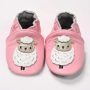 Chaussures pour bébés professionnelles en gros, imprimés en cuir sublimés à contraste élevé, personnalisation du logo, équipement de Sialkot - Product Image 2