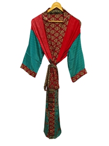 Regalos para ella: Kimono de patchwork, bata larga para dormir, ropa de noche, hecho a mano en India, kimono vintage de sari de seda reciclada. - Product Image 2