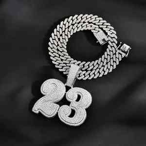 Collier personnalisé avec grandes lettres glacées, pendentif prénom sur chaîne cubaine, bijoux hip-hop personnalisés, moissanite micro-pavée, cadeau de fête pour homme - Product Image 2