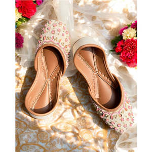 Calzado Khussa para Mujer, Diseño Elegante Personalizado, Buena Calidad, Envío Rápido, Cantidad al por Mayor - Product Image 2