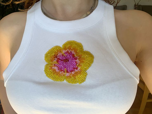 Camiseta con bordado de cuentas de moda, diseño Zen asiático, blanca, personalizable, superventas, para bautizo. - Product Image 4