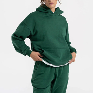 Sudadera con capucha de invierno para mujer, personalizada, de alta calidad, al por mayor, con hombros caídos, bolsillo tipo bolsa, puños acanalados y parte delantera con acabado stonewashed. - Product Image 1