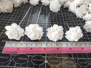ดอกมะลิทำมือจากดินเหนียวแบบหลายชั้น |   ดอกมะลิไทยกลีบคู่ |   ดอกไม้ดินเผาแบบเหมือนจริง - Product Image 5