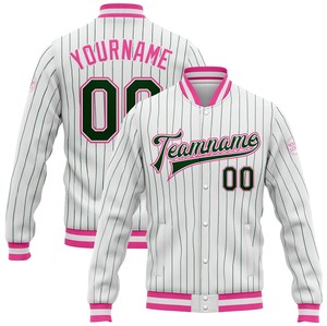 Chaqueta Varsity Personalizada de Invierno para Hombre, Marca Athletic International, con Nombre y Número Bordados en la Parte Delantera, 100% Algodón Antibacteriano, Cuello Alto - Product Image 5