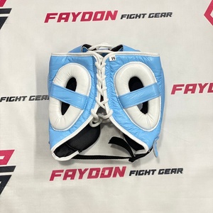 Nouvel ensemble de boxe FLY bleu ciel et blanc pour l'entraînement - Gants de boxe - Protection inguinal - Casque de protection - Cuir véritable - Product Image 4