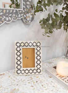 Exquisite <b>6x4</b> MDF Bone Inlay Classic Geometric Photo <b>Frame</b> || Artistic Craft Vintage Decor || Perfect Gift for Home Living Room - Product Image 4