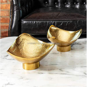 Cuenco para servir de latón puro con patrón real, perfecto para arreglos decorativos de mesa o para servir comidas festivas - Product Image 3
