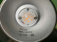 Lámpara de pie semi-LED 9W x 2 unidades CRI≥80 CT 3000K (Blanco Cálido), material: acero, altura de la lámpara: 1410mm, regulador táctil en el pantalla, IP20
