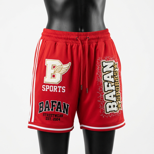 Shorts de basket-ball pour femmes de qualité supérieure, en polyester mesh rouge, avec empiècements rayés blancs, logo personnalisé. - Product Image 4