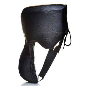 Protector Inguinal de Cuero Genuino Negro Resistente para Boxeo, Kickboxing y Artes Marciales - Product Image 3