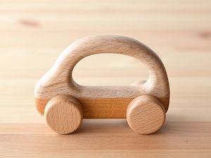 Jouets en bois légers pour bébés, adaptés aux petites mains, favorisant l'exploration sensorielle, la pensée créative et les séances de jeu actif - Product Image 2