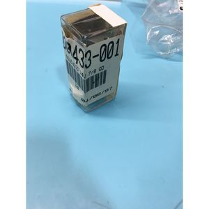 2 LAM Research 766-000433-001 VALVE, SOLENOID, 24V - Équipements et pièces semi-conducteurs d'occasion fiables à l'échelle mondiale chez - Product Image 5