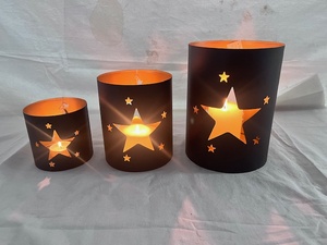 Support de bougie en fer forgé fait main Sonnet Decor avec découpe en forme d'étoile, impression numérique, résistant à la chaleur, pour la décoration de Noël à la maison - Product Image 3