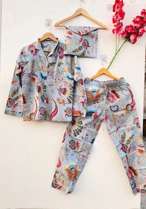 Ensemble de vêtements de nuit en coton fleuri fait main pour femmes, pyjama confortable - Product Image 1