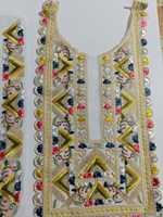 Patch brodé exclusif pour col de kurti, appliqué coloré de créateur, pour col de robe ethnique, fournisseur en gros de vêtements.