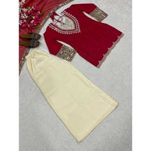 Hermoso Conjunto de Traje 2XL con Bordado Original Hecho a Mano con Espejo - Product Image 2