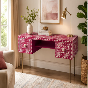 Mesa consola abierta con incrustaciones de hueso negro, con seis cajones y puertas dobles, disponible a precios de mayorista. - Product Image 3