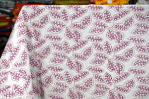 Manteles de Algodón 100% Estampados a Mano Sanagneri para Decoración del Hogar de Lujo - Diseño Moderno Ecológico y Reutilizable para el Hogar y Eventos - Product Image 6