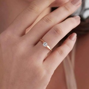 Anillo solitario de lujo con diamante de talla redonda para mujer, 0.51 quilates, cultivado en laboratorio, con oro rosa de 14 quilates, regalo sorpresa de aniversario para esposas - Product Image 3