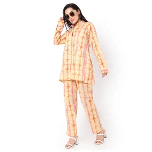 Conjunto de cordón impreso de doble color Ropa India indooccidental - Product Image 2