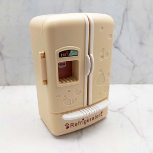 Réfrigérateur miniature à double porte à l'échelle 1:12 en ABS pour maison de poupée, meuble pour la décoration de scène - Product Image 1