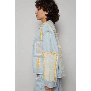 เสื้อแจ็คเก็ตยีนส์ผู้หญิงสีฟ้าอ่อน ยี่ห้อ Veloro รุ่น POL ขอบดิบ ซิปหน้า แต่งลายสก็อตและโครเชต์ ไซส์ S - Product Image 2