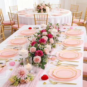 Ensemble de vaisselle jetable rose robuste de 180 pièces avec couverts dorés et argentés, vaisselle blanche et 30 décorations de table pour fêtes - Product Image 4