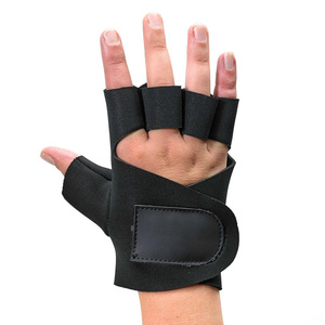 Premium Quality Neoprene Wheelchair Gloves for Gym & Sports Customized Non-Slip Half Finger Unisex - Product Image 5