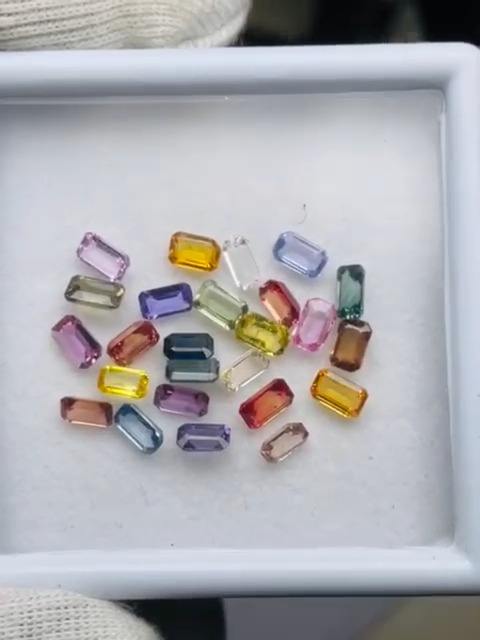 เขียว, ฟ้า/น้ำเงิน, เหลือง, ชมพู, แดง