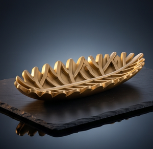Bol décoratif de luxe en aluminium doré en forme de feuille, centre de table festif de Noël, plat de service, accent de décoration intérieure - Product Image 2