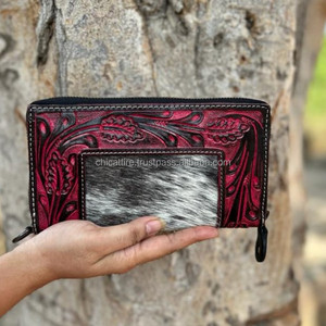 Nouveau Western élégant peau de vache usiné fourrure cuir bracelets embrayages femmes conçu sac à main vente chaude en cuir usiné portefeuilles uniques - Product Image 4