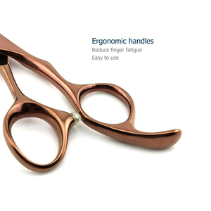 Tijeras de Peluquería Profesionales Nuevas de Acero Inoxidable de 5.5 Pulgadas con Anillo de Dedo Extraíble, Punta de Cuchilla Afilada y Logotipo Personalizado - Product Image 6