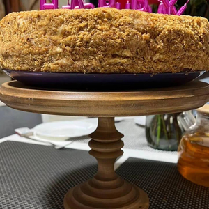 Support à gâteau réglable en bois, écologique et fait main, pour boulangeries et événements - Product Image 1