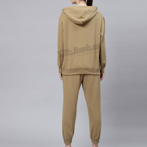 Venta al por Mayor de Conjuntos Deportivos de Invierno para Mujer, Ropa Deportiva para Mujer de Talla Grande con Diseño Único - Product Image 5