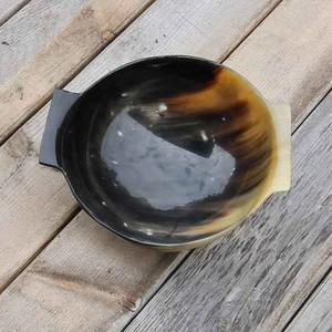 Bol en corne de buffle naturelle, fait main, poli, écologique, pour servir et décorer, idéal pour les salades, les fêtes et la table. - Product Image 2