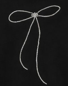 Camiseta de Algodón Negra Personalizada para Mujer con Diseño Minimalista de Lazo con Pedrería, Manga Corta, Cuello Redondo, Top Casual de Moda para Mujer, OEM Personalizado - Product Image 5