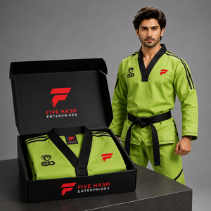 Combinaison de taekwondo Performance double V conçue avec un tissu léger, une coupe flexible et un confort respirant pour la pratique des arts martiaux. - Product Image 6