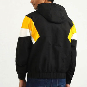 Veste coupe-vent pour homme en toile respirante à capuche, fabriquée au Pakistan, design personnalisé, haute qualité, sports d'hiver, extérieur, logo sur le devant - Product Image 3