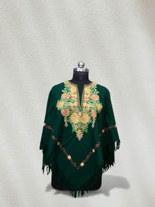 Poncho-châle brodé floral fait main du Cachemire, en laine douce, pour femme, idéal pour l'hiver, avec broderie traditionnelle Ari du Cachemire, cape en laine. - Product Image 4