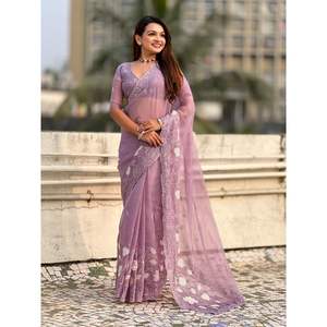 Sari en soie pure Chanda Kora Elite Weaves avec broderies florales, motifs Buttis et bordure ajourée pour mariages féminins - Product Image 3