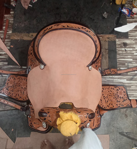 Selle d'équitation de plaisir occidentale en cuir véritable antique la plus vendue à la main en vente en gros - Product Image 4