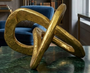 Objeto Decorativo Tallado a Mano en Metal Natural con Acabado en Color Dorado, Escultura Artesanal de Aluminio para Decoración del Hogar o Escritorio - Product Image 2