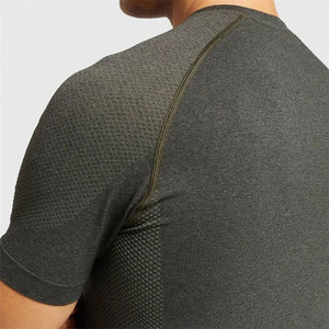 Camiseta Deportiva de Manga Corta para Hombre, Corte Ajustado, Secado Rápido, Cuello Redondo, Color Sólido, Impresión Digital, Logotipo Frontal - Product Image 6