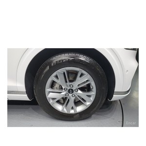 Genesis GV70 2.5T 2024, Gasolina, Tracción en las Cuatro Ruedas, Caja de Cambios Automática, Asientos de Cuero, Cámara Trasera, 23,571 km, Volante a la Izquierda, Euro V, Luces LED - Product Image 5