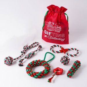 Coffret Cadeau de Noël pour Chiens : Jouets Interactifs à Mâcher et à Tirer, Ballon Tressé à Nœuds, Ensemble de Jeu pour Chiots avec Sac à Cordon de Serrage Festif - Product Image 2